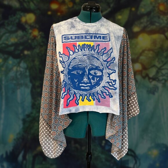 Upcycled Sublime Tie-Dye Cropped Kimono Sleeve Poncho Top – One Size - Picture 1 of 6